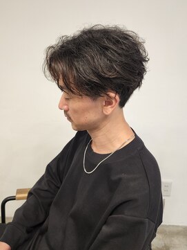 ニアウ 伊勢崎連取店(Niau) 刈り上げセンターパートシャドウパーマ