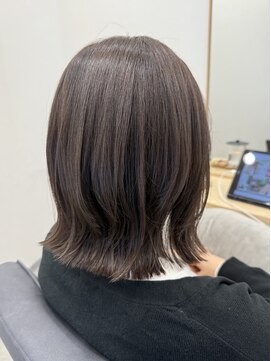 リノアバイフェリア(LINO’A by felia) 20代30代40代骨格綺麗なレイヤーボブ