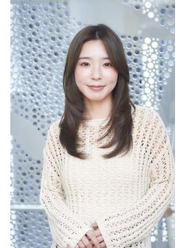 ミチオ ノザワ ヘアサロン ギンザ(Michio Nozawa HAIR SALON Ginza) レイヤーカット/顔周りレイヤー /ストレートヘア/セミロング