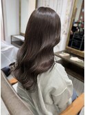 オリーブグレージュ
