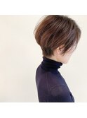 ふんわりトップのショートボブ