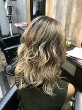 ガナンシア 横浜本店(ganancia) グラデーション