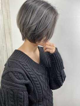 アンダーバーホワイト 南海難波店(_WHITE) 前下がりくびれショートボブ☆３Dハイライト☆グレージュ