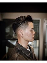 ヘアークリエイ トポライトウィロー 烏丸(Hair Create Polite willow) クラシックバーバースタイル スキンフェード サイドパート