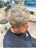 大人のダブルカラーフェイクグレイヘアー