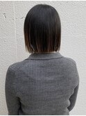 ショートボブぱっつん前髪なし明るめオリーブベージュミニウルフ