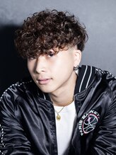 海外風がかっこいい、ツイストスパイラルパーマや波巻きパーマなど他のパーマに飽きた方にオススメ＊