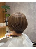 ショートボブ