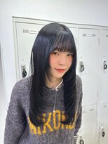 アッシュ 下北沢店(Ash) 顔まわりからザクザクのロングレイヤーカット