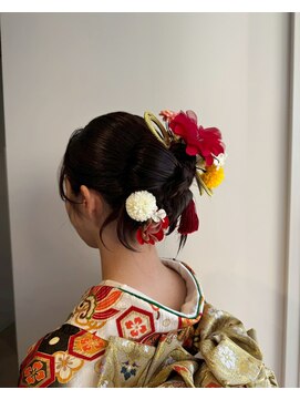ギネス(Giness) 前髪成人式シニヨン×和装ヘアセット