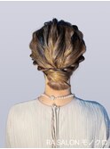 【お呼ばれヘアメ】シニヨン