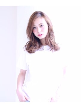 バスキア(BASUKIA) ナチュラルエアーミディアム