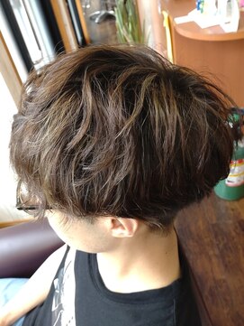 リスキーズ(RISKY'S) 緩めパーマ×ハイライト