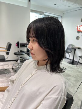 スミ(sumi) 顔周りレイヤー/レイヤーカット/20代30代40代◎岩田