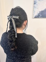 マリン(Marine)&nbsp;20代30代結婚式ヘアアレンジリボン編み下ろし