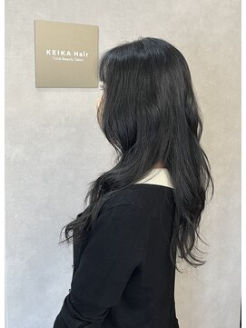 ケイカヘア(KEIKA Hair) ブラックカラーのハイレイヤースタイル