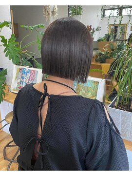 ヴィアージュ(Viaje) ぱつっと前下がりBob