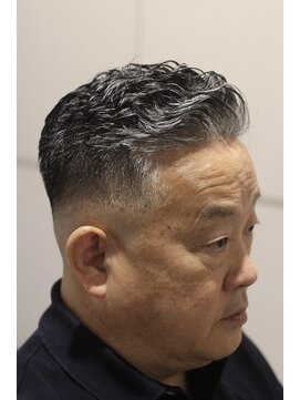 キングスマントーキョー 府中店(KINGSMAN TOKYO) アップバング / ツーブロック / スキンフェード 【府中】