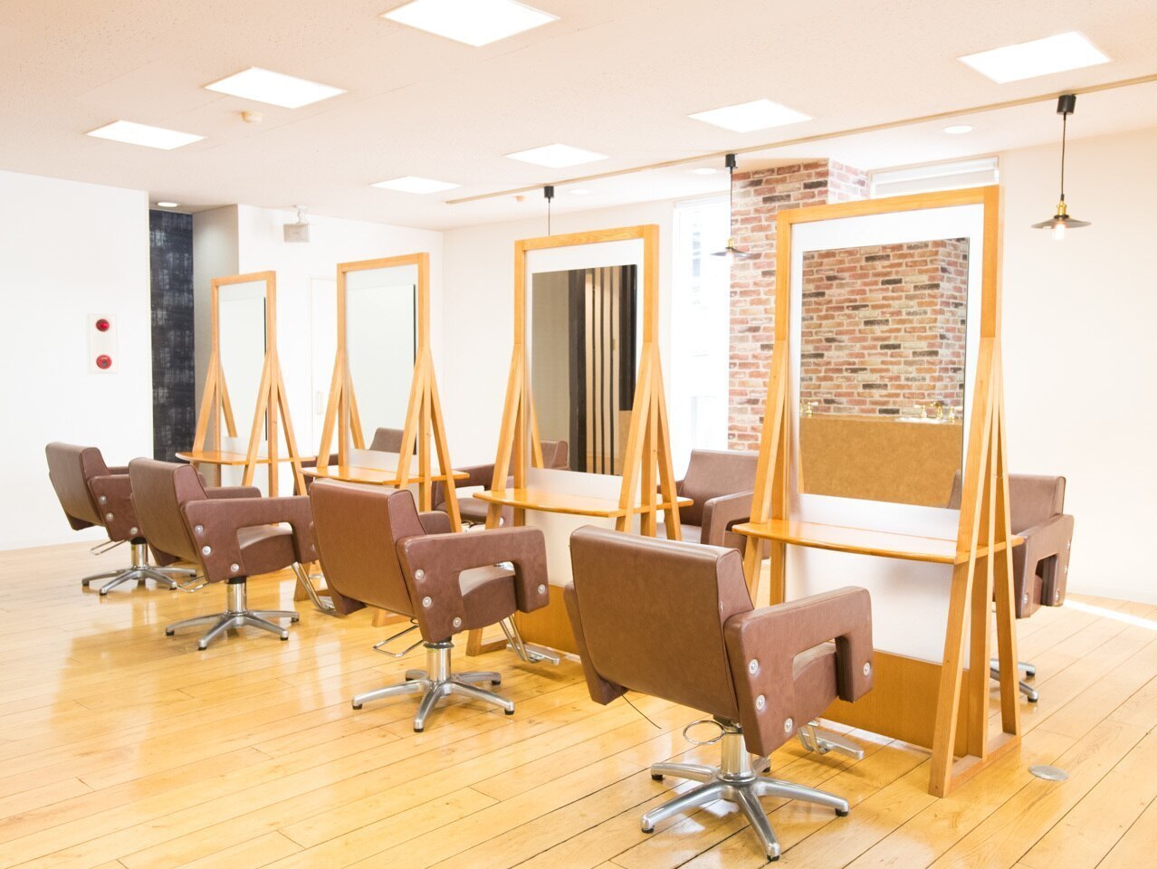 アルファビューティー 高電界処理水生成器 美容室 理容室 美容室 理容室 アルファ(alpha)|ホットペッパービューティー