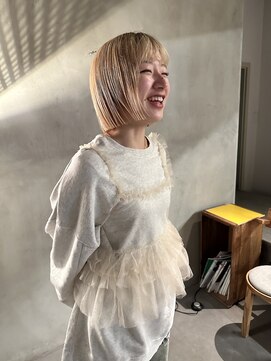 ラジ(Laji) 抜きっぱなしブロンドカラー