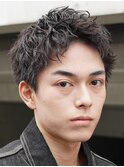 渋谷ツイストスパイラルパーマ黒髪スパイキーショート短髪30代