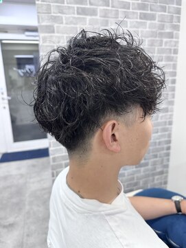 ノイ(Noy) メンズパーマツーブロックツイスパ