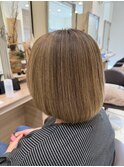 明るめ白髪ぼかしグラボブ