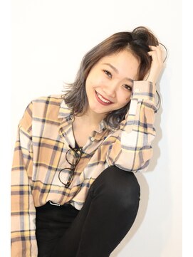 マウナ ヘアー(MAUNA HAIR) グレーグラデーション