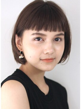 サーカス バイ ビュートリアム 青山(CIRCUS by BEAUTRIUM) ３０代　４０代　手入れ簡単　内巻き　ボブ　ふんわり