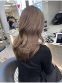 ★斜めバングミディアムヘアグレージュカラーシルキーベージュ★