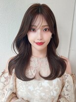 アフロート ディル(AFLOAT D'L)&nbsp;2wayバングでイメチェン！顔まわりレイヤーくびれヘアが人気◎