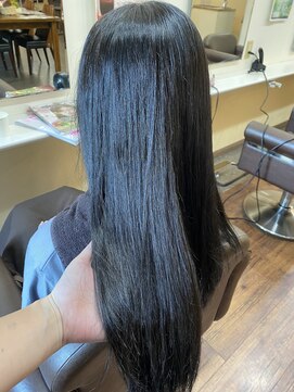 髪師 ケンジロウ(Kenjiro) 重くなりすぎないブルーブラック!