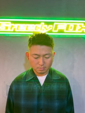 グリーディーフォックス 代々木(Greedy FOX) 波巻き/ハイライト/マッシュパーマ/ウルフ[シェービング]