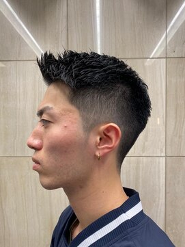 フランクスバーバーザスタンド(Frank’s barber the stand) フェザーアップE