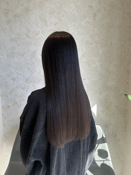 ミリィ 四日市(mily) 自毛ツヤ感◎パツッと切りっぱなしロング