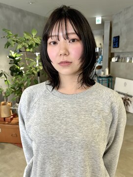 ハウ 心斎橋(how) くびレイヤーエモージュ小顔カットシースルーバング大人ガーリー