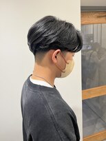 リリアーナ(LILIANA)&nbsp;フェード　センターパート　ニュアンスパーマ