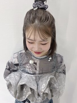 ビューシンサイバシ(VIEW SHINSAIBASHI) デザインカラーハイトーン前髪レイヤーカットイメチェン10代20代