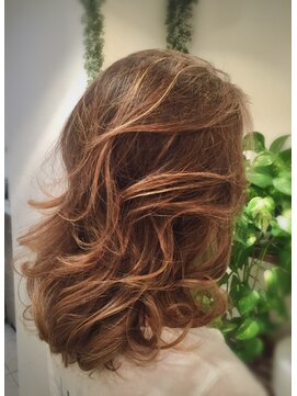 ダマーニ 表参道(DAMANI) 似合わせカット/ミディアムレイヤーカット[表参道駅]