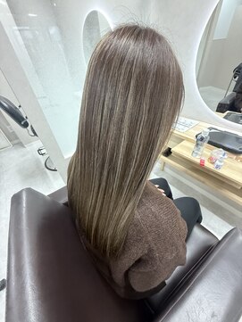 カルフールロコ キョウゴク八潮店(Carrefour LOCO) ハイライトカラー