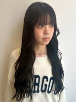 ベルフェミンキルン(Belle femin kilun) 暗髪 艶感 ロング 髪質改善 ゆるふわ 巻き髪 シースルーバング