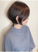 大人前下がり耳かけマッシュショート