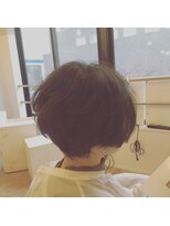 カタチヘアー(HAIR) 。。。。。春。。。やさしい。。。ショートボブのカタチ。。。。