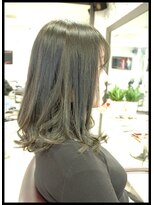 メタ(META)&nbsp;カット＋暗めのグレージュカラー（ブルーアッシュ）