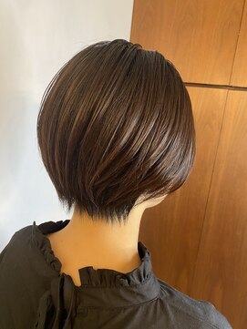 グランドライン(GRAND LINE) 《GRANDLINE友田千栄》丸みシルエットが可愛いショートボブ