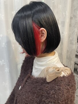 ヲタクに美容室は難しい。 黒髪×イヤリングレッド