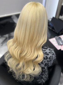 ヘアーデザイン ジェルム(Hair Design germe) ブロンドロング / YUDU