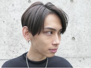 ツーダブルバイフィフス 西梅田店(WW.. by fifth)の写真/第一印象を爽やかに＊ニュアンスパーマで大人の色気◎センターパートのデザインも◎[梅田/メンズカット]