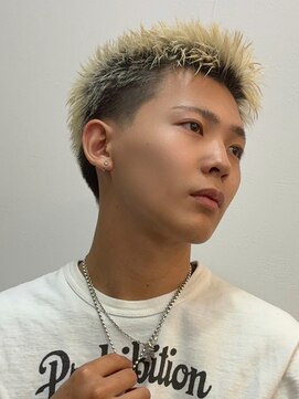 フラッシュパック(FLASH PACK) スパイキーベリーショート/ブリーチ/フェード/金メッシュ