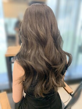 アリュウル 表参道(ALLURE) オリーブベージュ/くすみカラー/レイヤーカット 佐藤